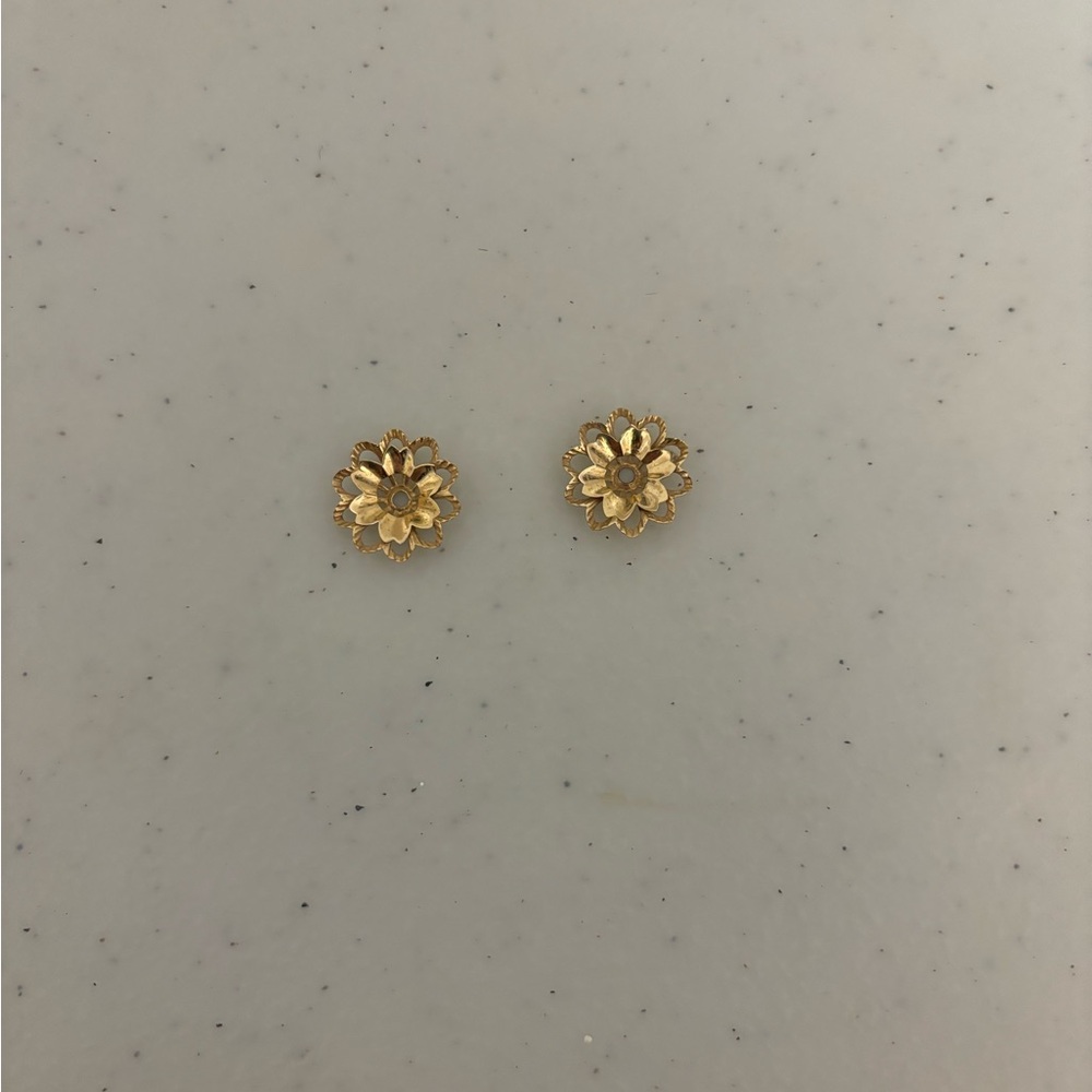 14k 585 gold flower jackets for earrings.